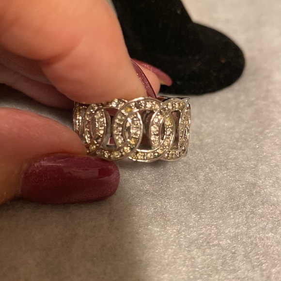 Infinity “CC” Circle Rhinestone size 11 thumb ring! 4 stones are missing. - Picture 5 of 9